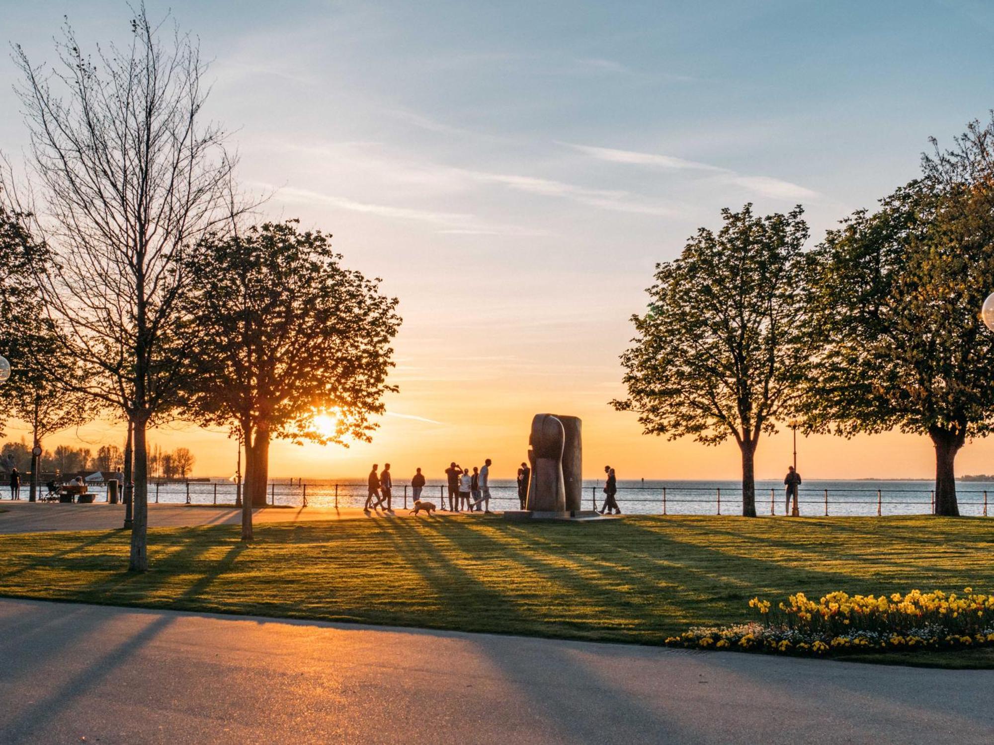 Stilvolle Gartenterrassenwohnung Mitten In Bregenz Exteriör bild